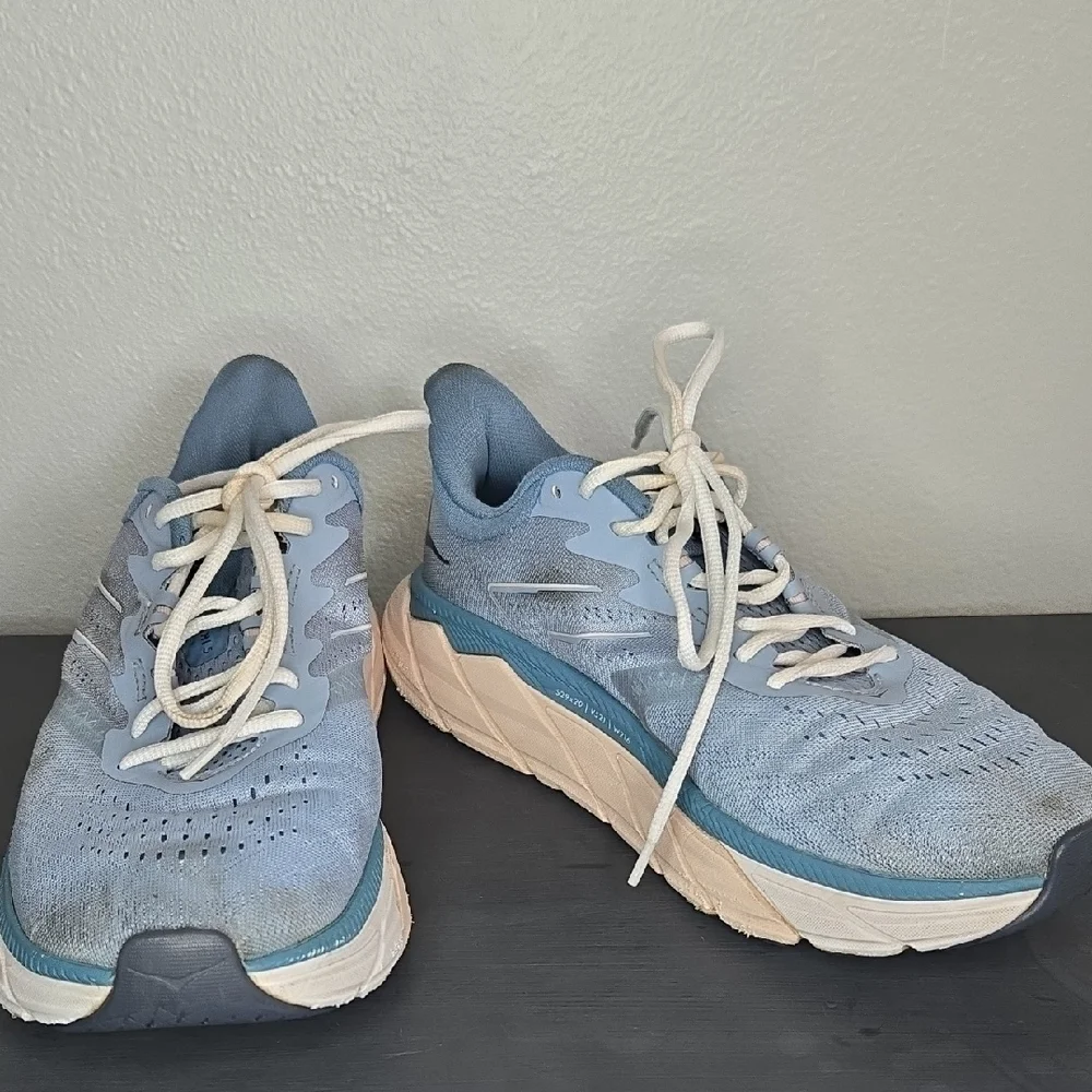 HOKA ONE ONE Arahi 5 Lightweight Lace-Up Sneakers Blue Fog Mesh Size 9.5